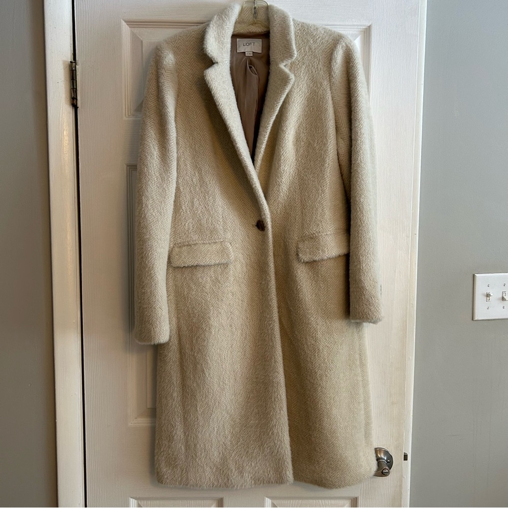 LOFT Cream Herringbone Faux Fur Midi one button coat size XS